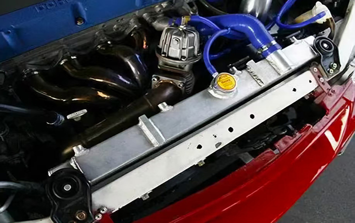 How to determine whether the car radiator needs to be replaced?